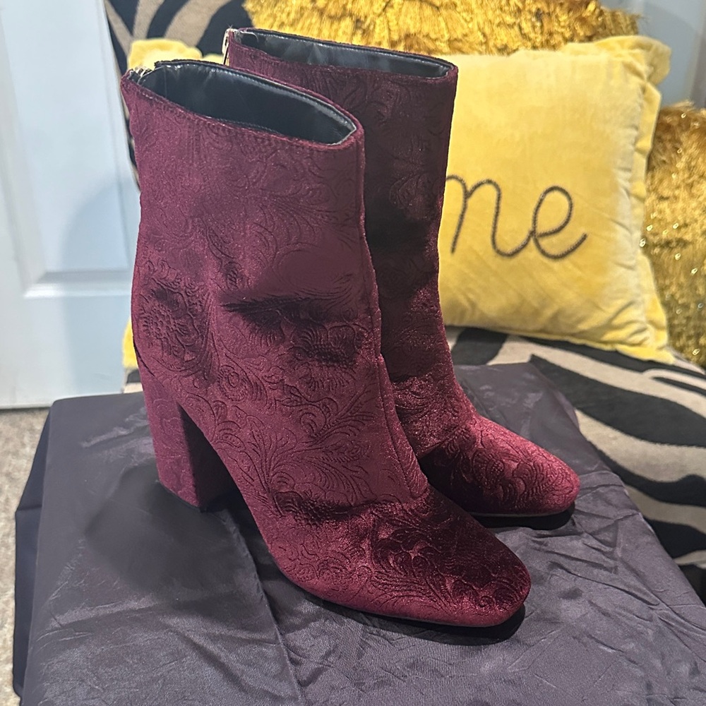 Jessica Simpson Rich Burgundy Heeled Boots